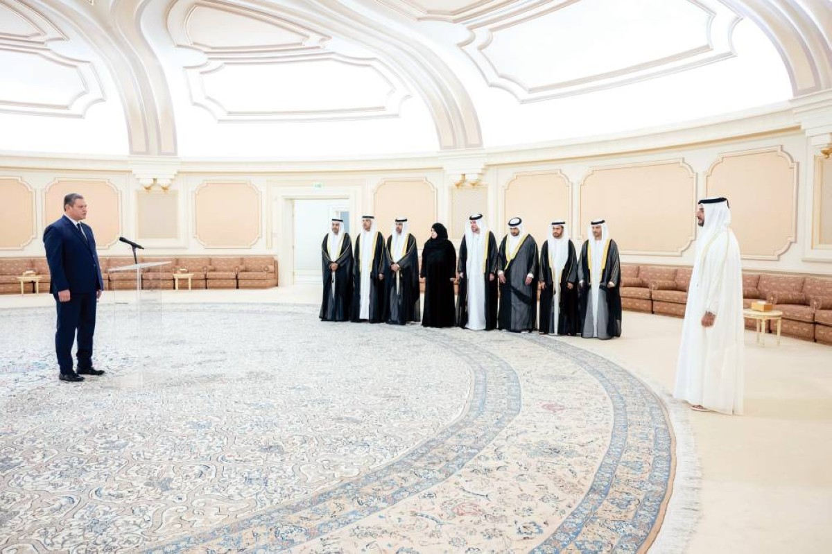 سلطان بن أحمد خلال مراسم أداء اليمين القانونية