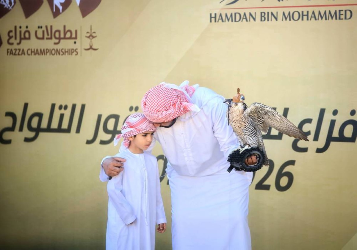 أكثر من 200 طير تتنافس في افتتاح بطولة فزاع للصيد بالصقور