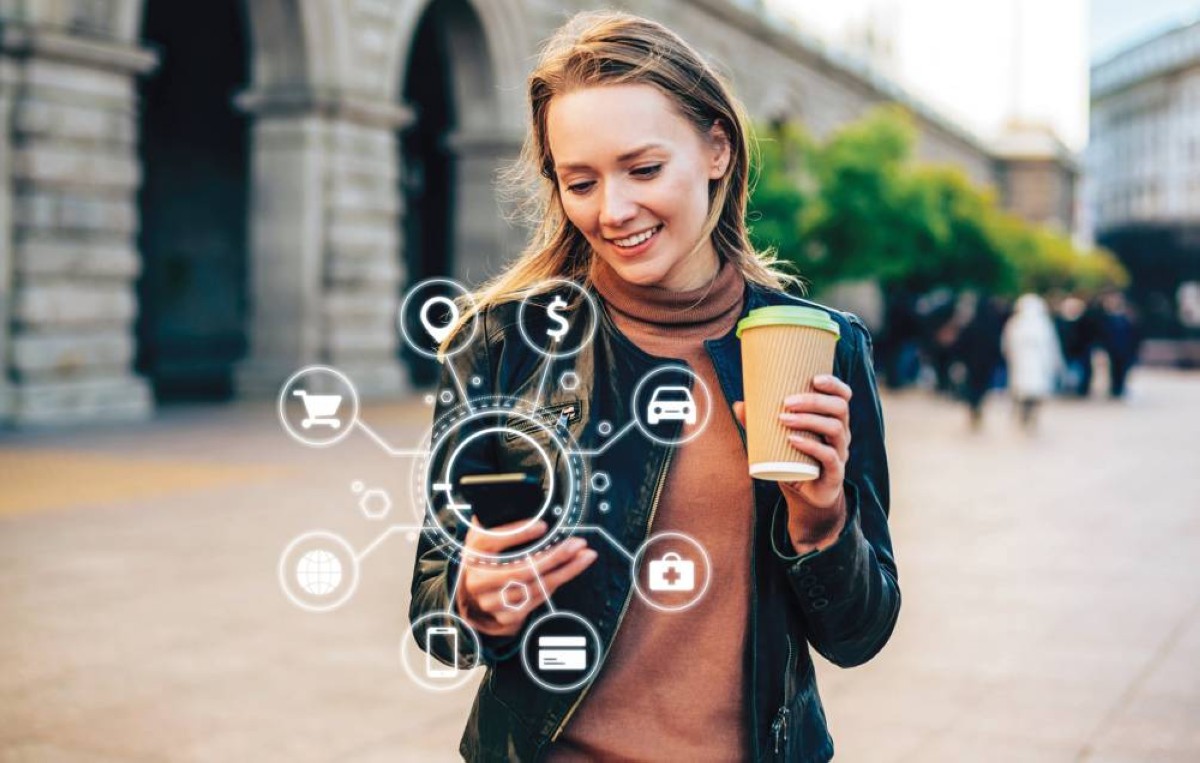 «بكبسة زر» جيل «زد» يعيد تعريف إدارة المال والوقت