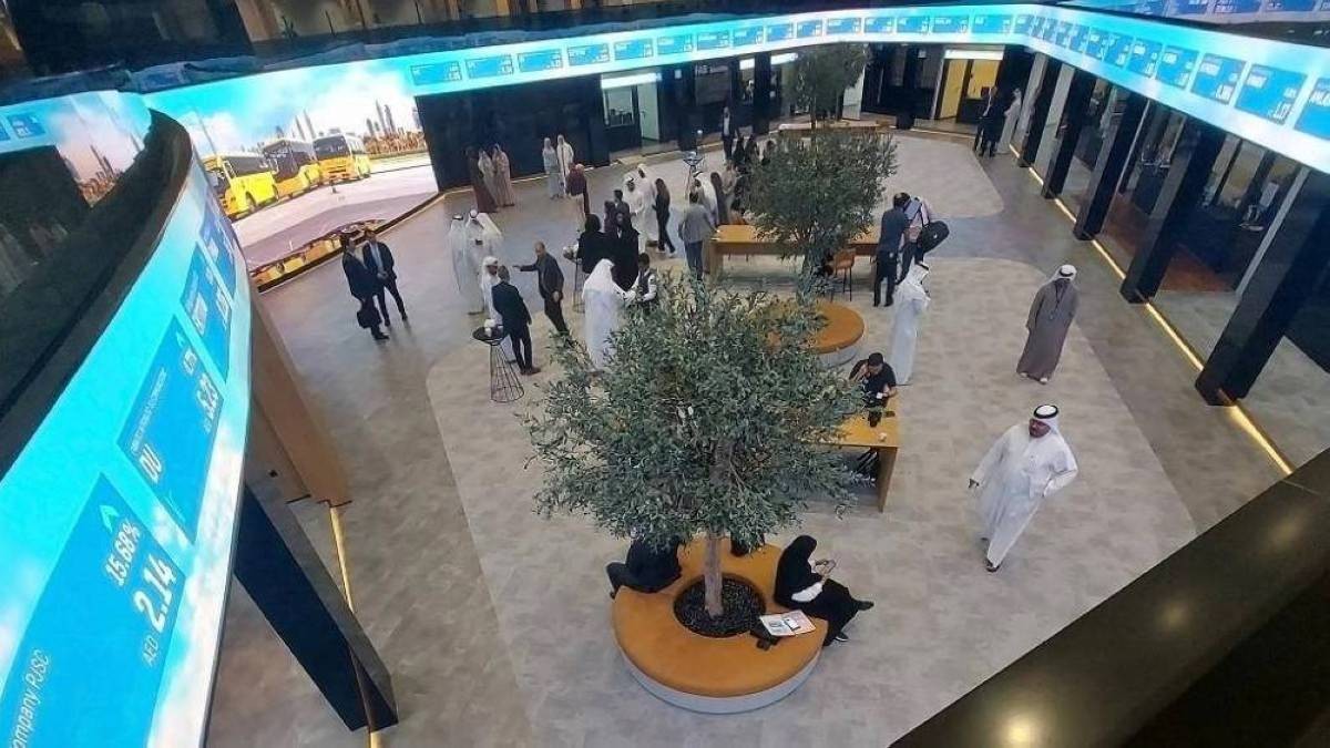 سوق دبي يقفز لأعلى مستوى في 18 عاماً بمكاسب 10 مليارات درهم