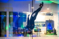 «كلايم أبوظبي» يستضيف النسخة الثانية من «دولية الإمارات للقفز الحر الداخلي»