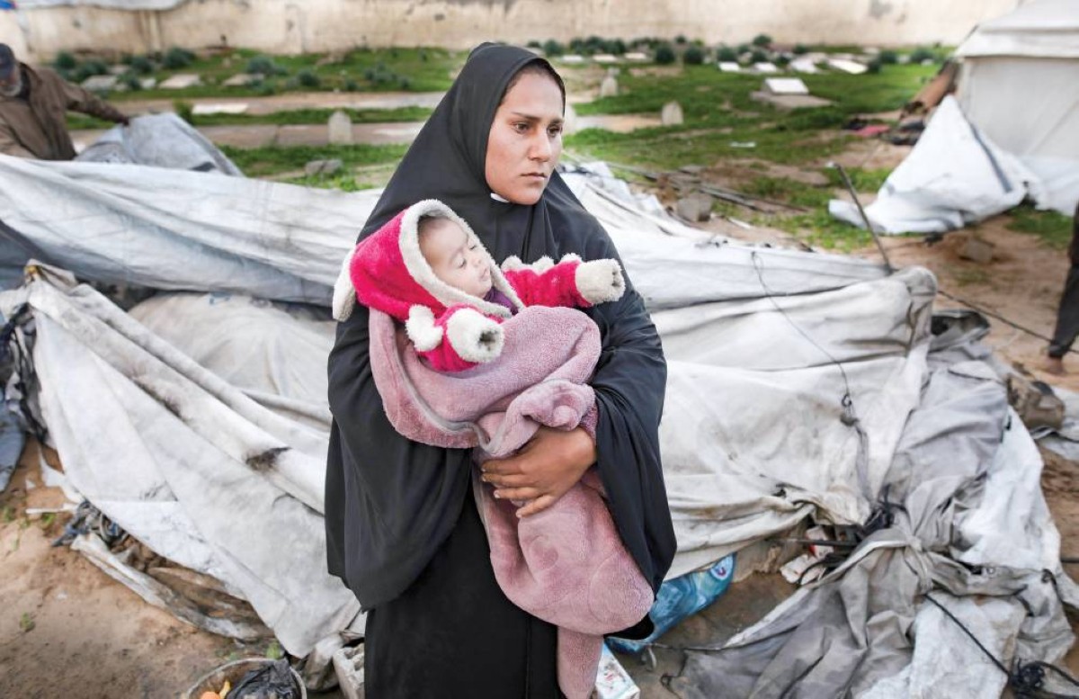 غزة تصارع البرد القارس تحت ركام القصف