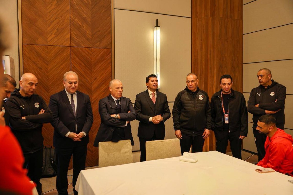 بسبب مباراة «الفراعنة» وكوت ديفوار.. نقل رئيس اتحاد الكرة المصري إلى المستشفى