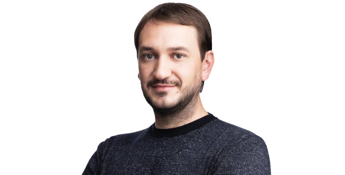 أليكساندر خانين: 14 ساعة أسبوعياً يوفرها الذكاء الاصطناعي للنساء في الإمارات