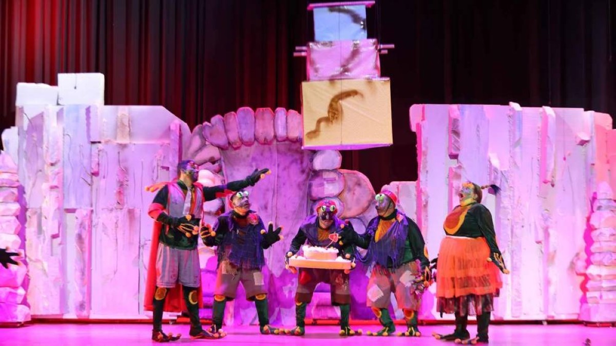 إبراهيم سالم: المسرح الإماراتي صوت القضايا الإنسانية