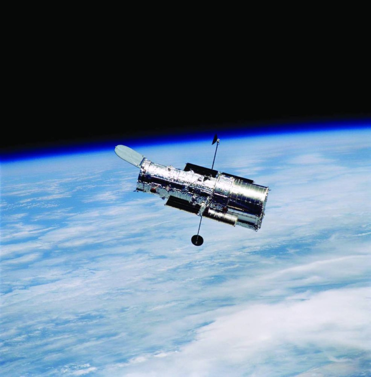 «هابل» قد يبقى في مداره حتى 2040