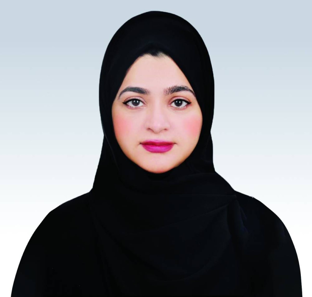 3- عائشة عبيد العيان