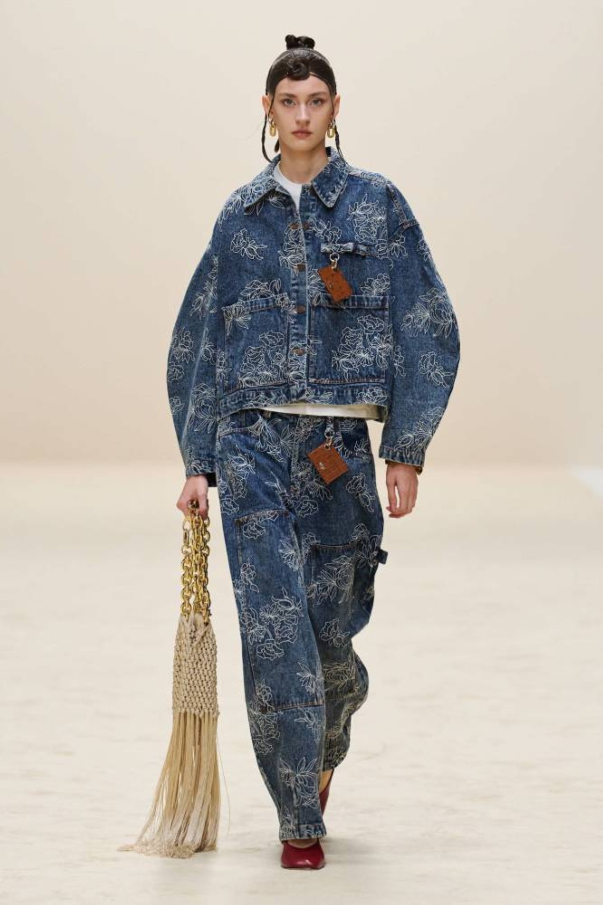 «دبي للموضة».. منصة ابتكار رائدة