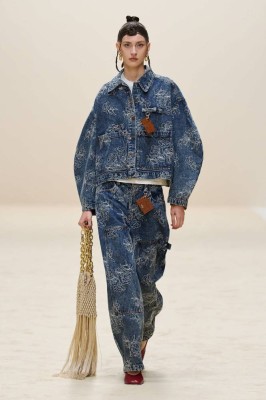 «دبي للموضة».. منصة ابتكار رائدة