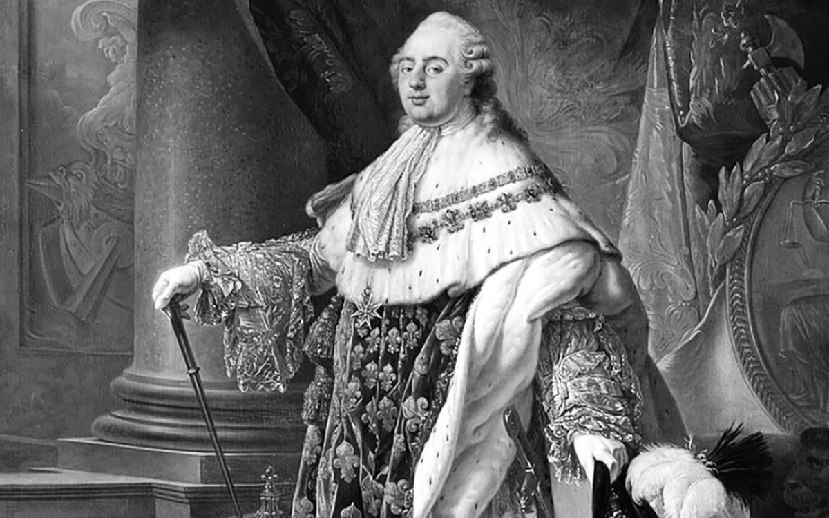 1793 إعدام لويس السادس عشر ملك فرنسا في ميدان الجمهورية بباريس
