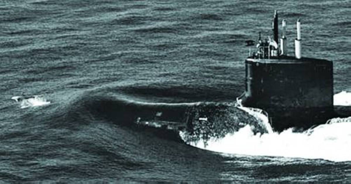 1954 إطلاق الغواصة الأمريكية «نوتيلوس»؛ وهي أول غواصة نووية في العالم
