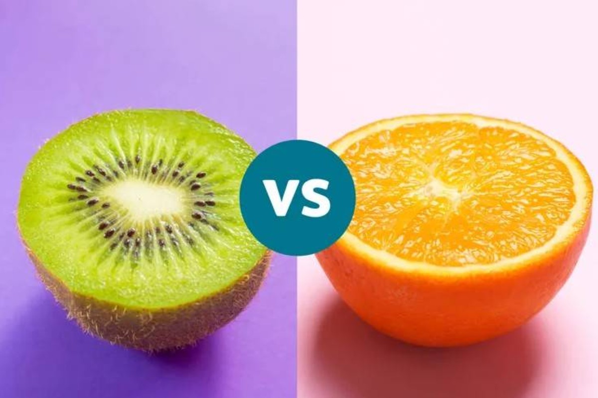 الكيوي أم البرتقال.. أيهما أفضل من حيث محتوى فيتامين سي؟