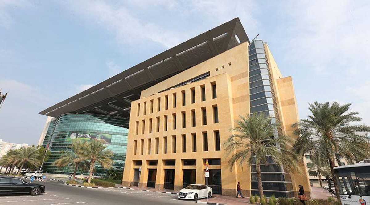 «الطاقة والبنية التحتية» تطرح 5 مناقصات عبر موقعها الإلكتروني