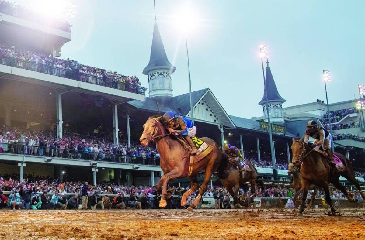 إنجاز جديد لخيول الإمارات.. «سوفرينتي» لجودلفين يتوج بلقب حصان العام في جوائز إكليبس 2025