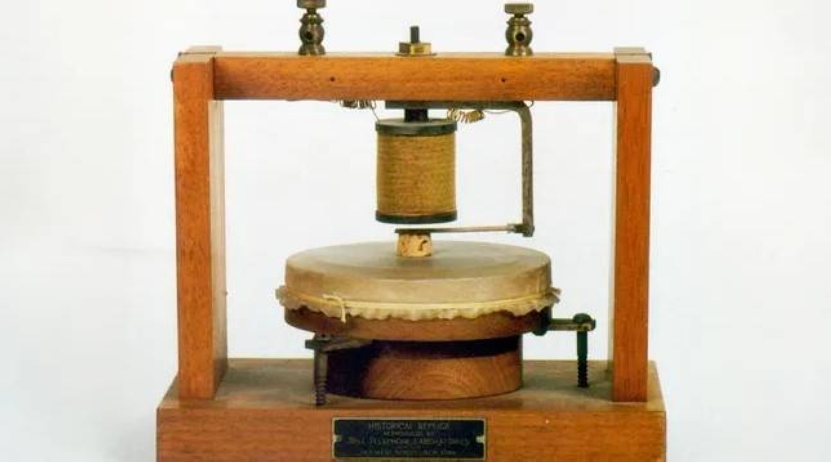 كيف بدأت ثورة الاتصالات؟ .. قصة أول مكالمة هاتفية قبل 150 عاماً