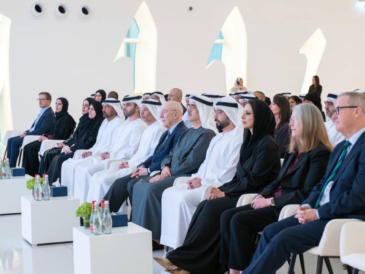 أحمد بن سعيد ومنصور بن محمد ورجاء القرق وعلوي الشيخ والمسؤولون