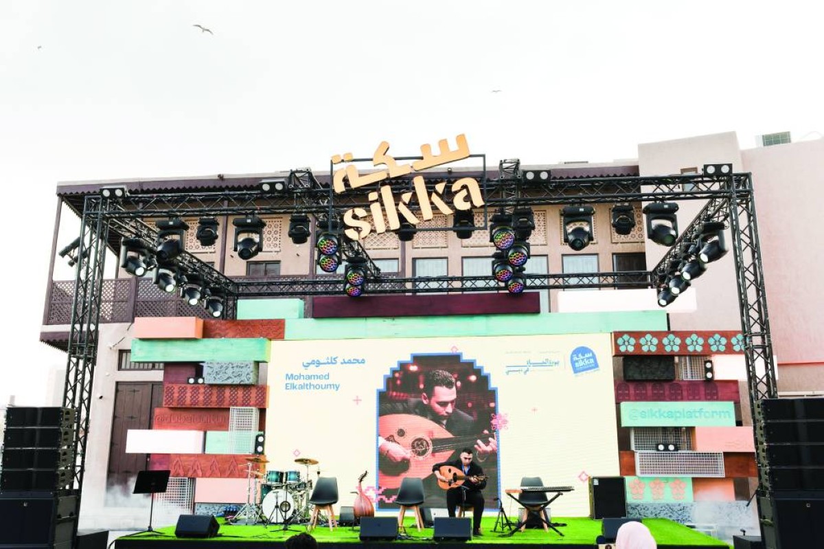 55 عرضاً موسيقياً حياً تضفي أجواءً مميزة على المهرجان