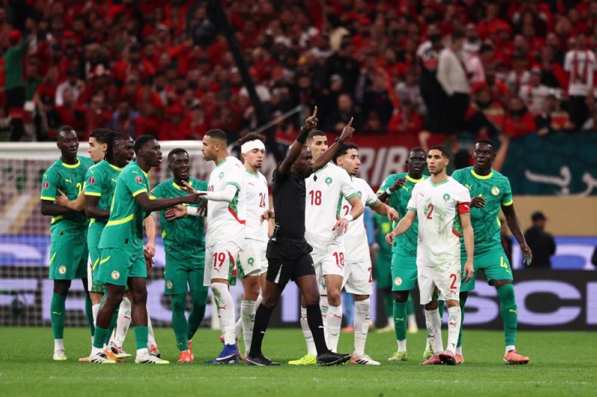 تسمم البعثة في المغرب.. رد غير مباشر من غايي على تلميحات زميله بعد نهائي إفريقيا