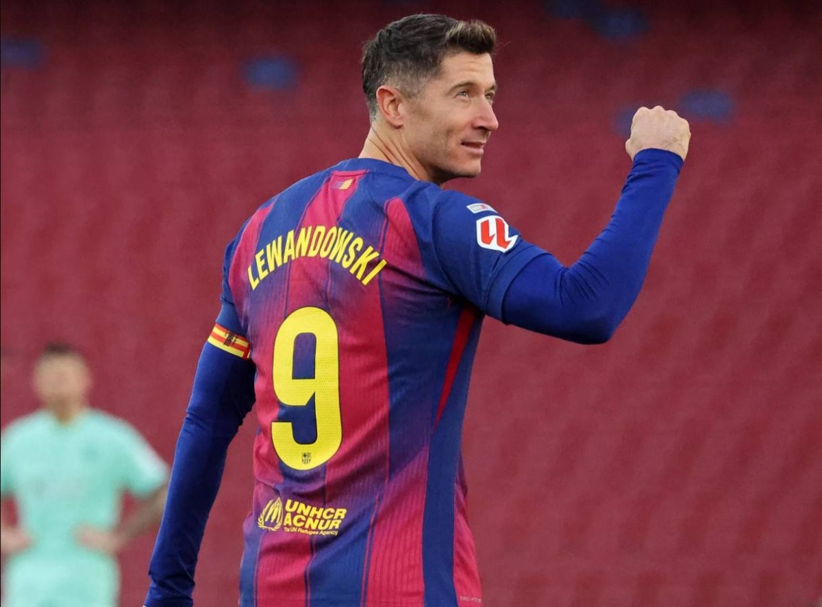 مباراة أوفييدو تترك إشارات سلبية حول ليفاندوفسكي