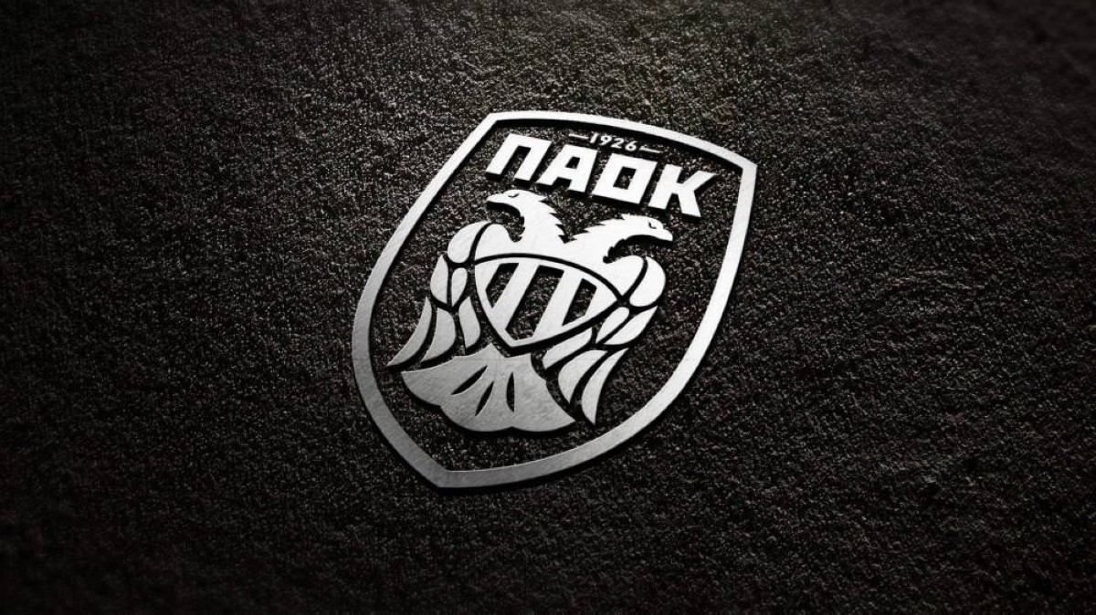 مأساة على الطريق: وفاة 7 مشجعين لفريق باوك اليوناني في حادث سير مروع