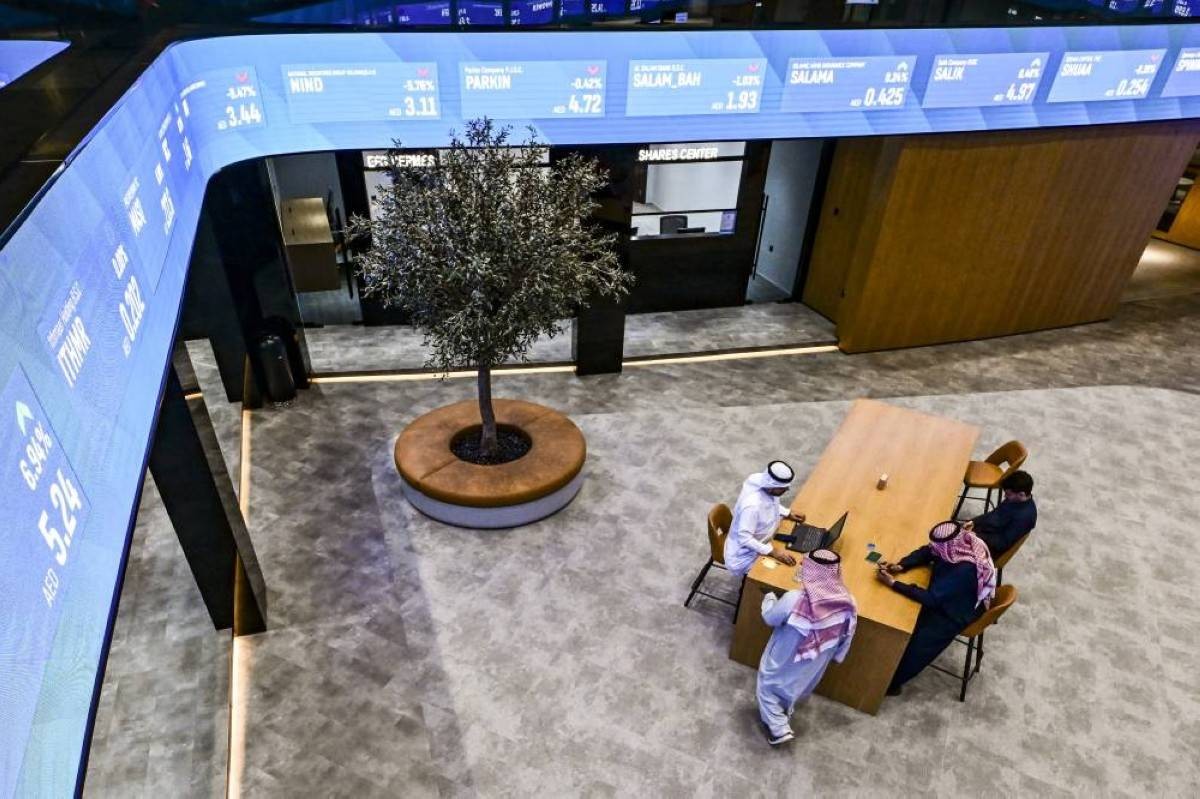 «العقارات» ترفع سوق دبي بمكاسب 1.3 مليار درهم