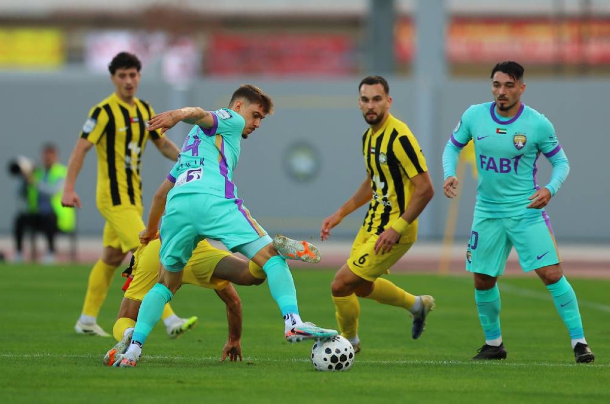 العين يهزم كلباء بـ «ثلاثية» ويستعيد صدارة دوري المحترفين مؤقتاً