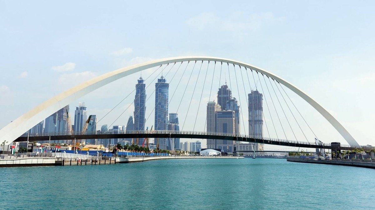 رهن قطعتي أرض بـ11 مليار درهم في دبي