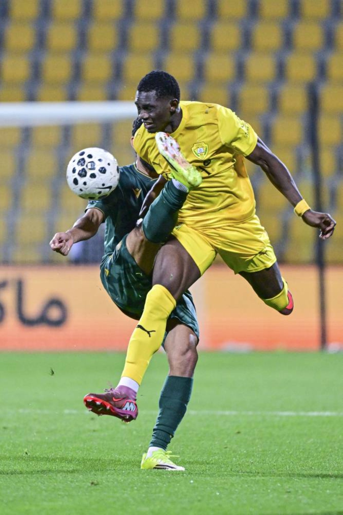 خورفكان يحقق المفاجأة ويهزم الوصل في ستاد زعبيل