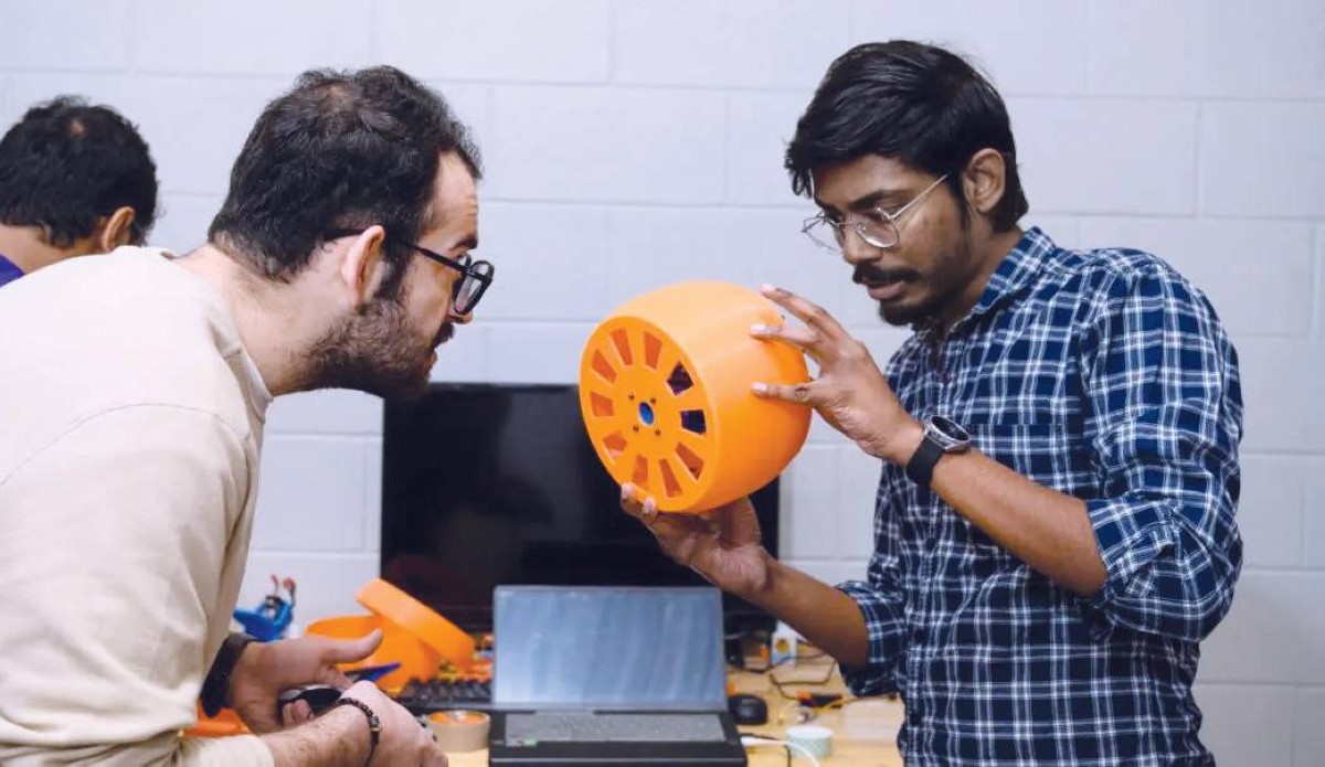 روبوتات بلا محركات!