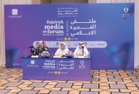 محمد الضنحاني وناصراليماحي وجمال آدم خلال المؤتمر الصحافي