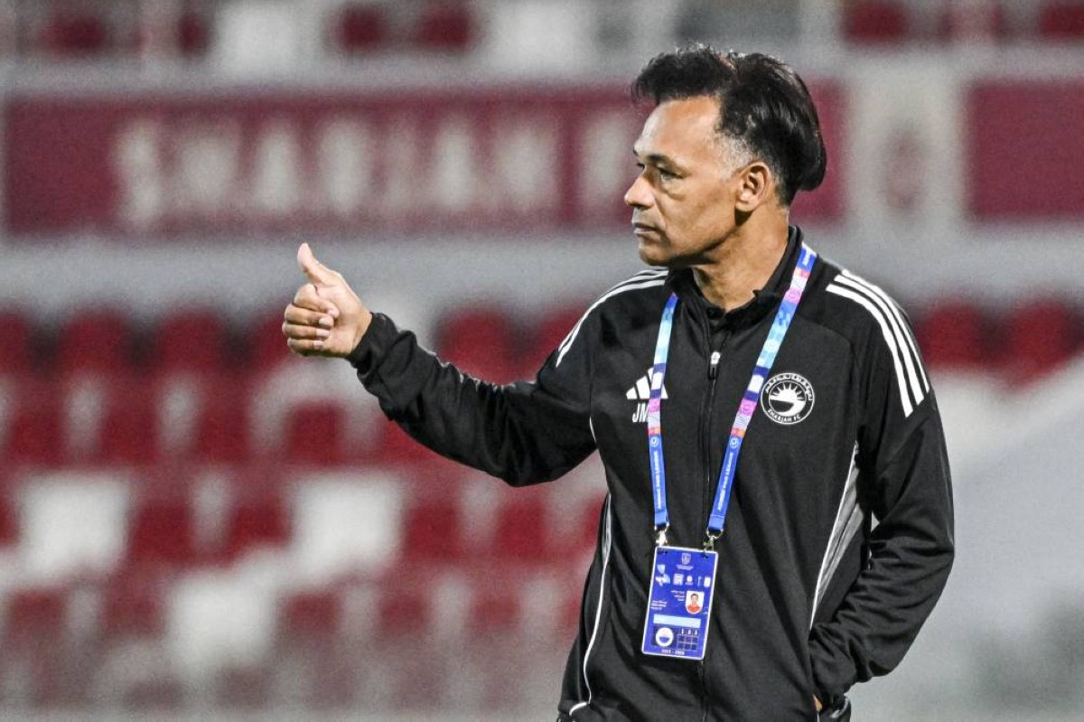 مورايس: لأول مرة أخرج بشباك نظيفة مع الشارقة