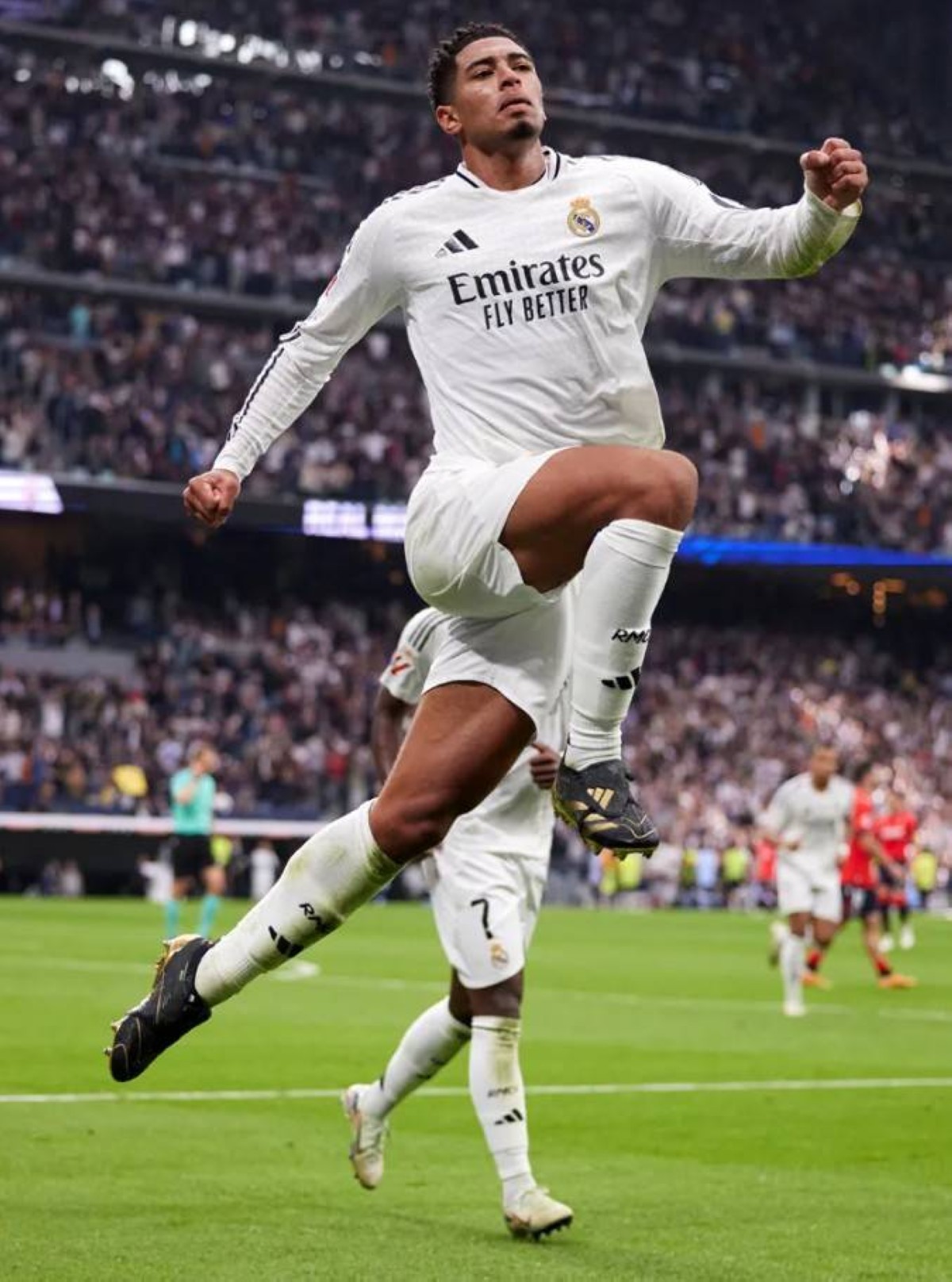 نجم ريال مدريد على أعتاب الدوري الإنجليزي