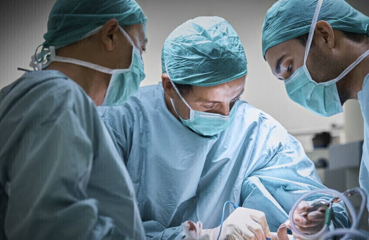 مريض يعيش 48 ساعة بلا رئتين