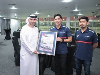 منصور بن محمد يشهد الجولة الثالثة من سباقات «لومان الآسيوية»