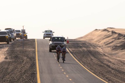 محمد بن راشد يشهد جانباً من ختام السباق الصحراوي ضمن منافسات بطولة السلم للدراجات الهوائية