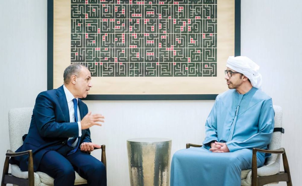 عبدالله بن زايد خلال استقباله بدر عبدالعاطي