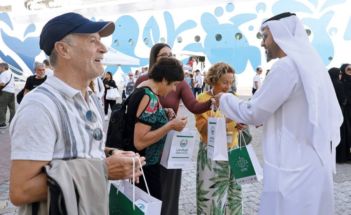 خلال الترحيب بالسائحين في ميناء راشد