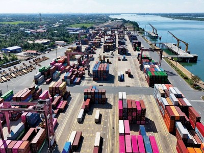 أسباب وجيهة للتفاؤل بشأن التجارة العالمية رغم ضغوط ترامب