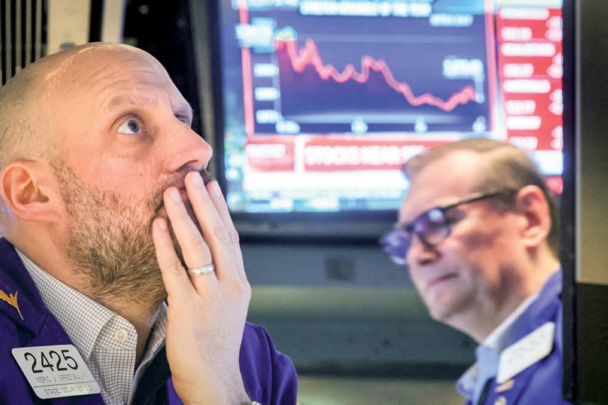 «وول ستريت» تنتفض عقب موجة بيع حادة