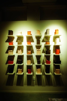 أعمال فنية متنوعة عرضت في «بيت الخزف» ضمن فعاليات مهرجان سكة للفنون والتصميم