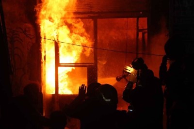 سوريا.. مقتل وإصابة 15 شخصاً جراء حريق في مدينة حمص