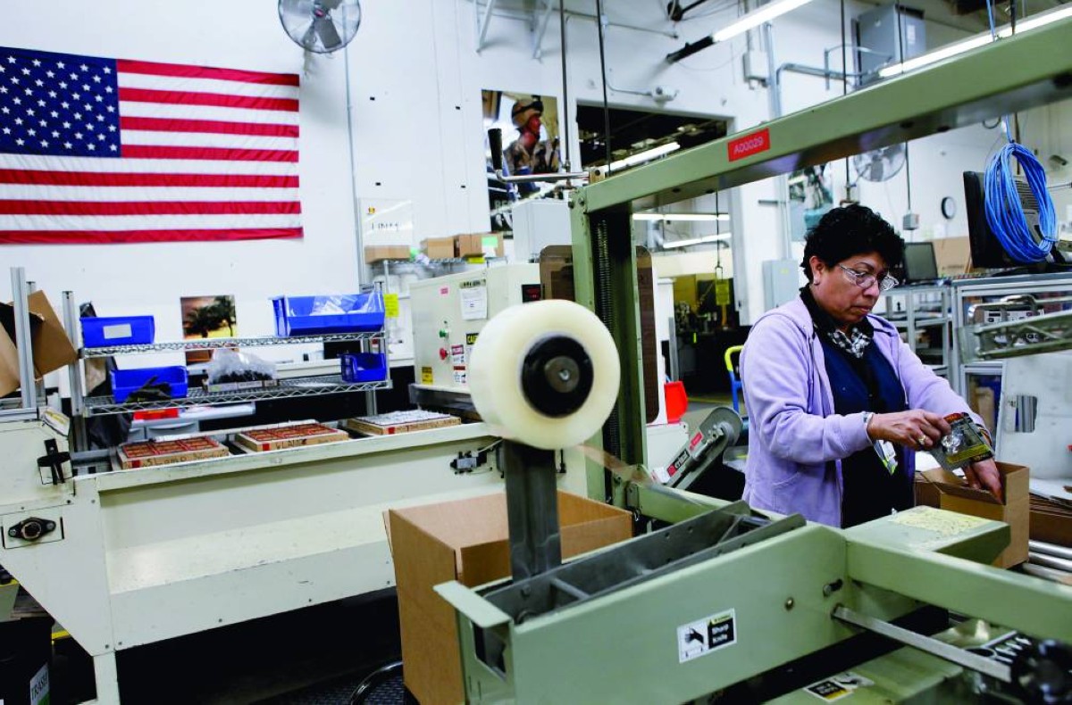 تراجع أقل من المتوقع لطلبات إعانة البطالة الأمريكية