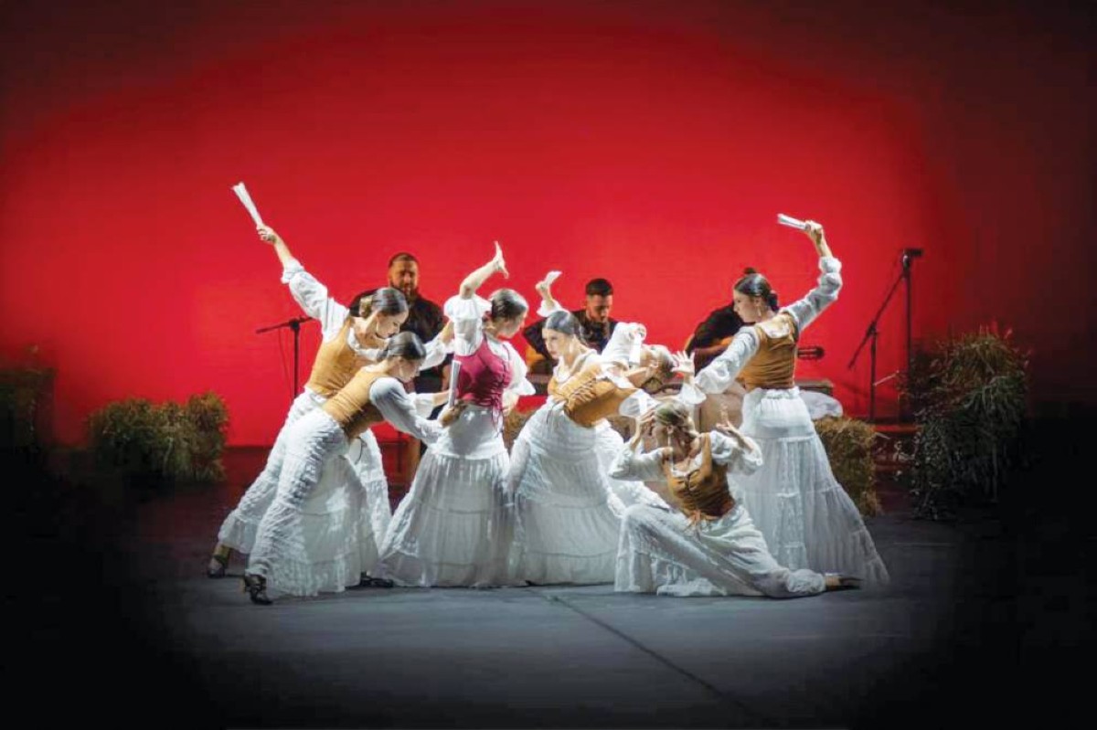 عروض مسرحية من مختلف دول العالم تستقطبها الإمارة 