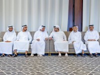 مكتوم بن محمد يقدم واجب العزاء في وفاة عبدالمجيد أحمد صديقي