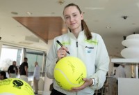 ريباكينا: أحب دبي والجدول المزدحم حرمني الاحتفال بلقب أستراليا المفتوحة