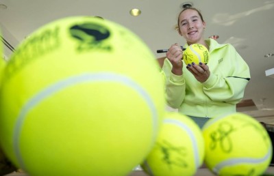 أصغر بطلة في تاريخ تنس دبي: أطمح للحفاظ على اللقب