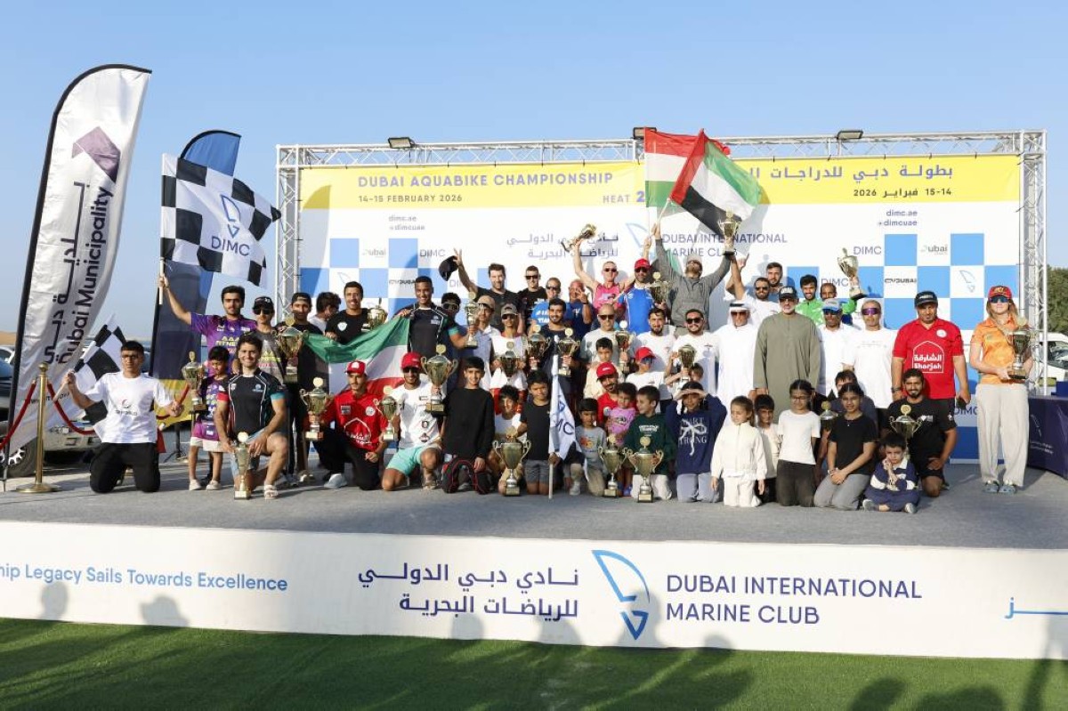 لاعبو الإمارات يتصدرون الجولة الثانية من سباق دبي للدراجات المائية