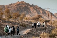 «دبي للمرأة» تطلق رحلة الصحة النفسية إلى حتا لموظفات الحكومة