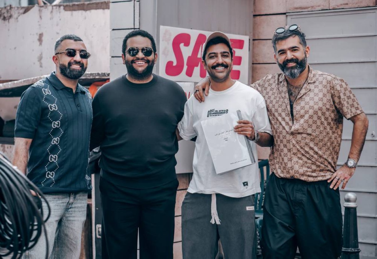 محمد صفر ومشاركون في «الشوفير» خلال كواليس تصوير العمل