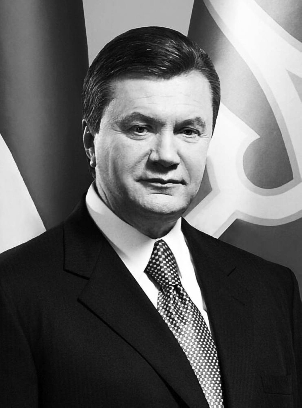 2014 - البرلمان الأوكراني يوافق على عزل الرئيس فيكتور يانوكوفيتش ويقر انتخابات مبكرة.